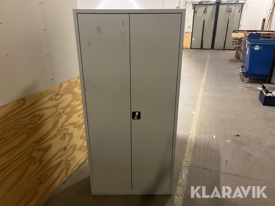 Plåtskåp 4 st
