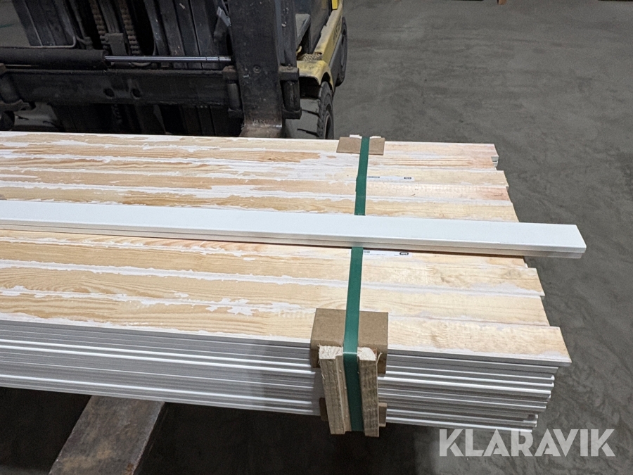 Foder 12*56, 2.2m vit 0502 150st