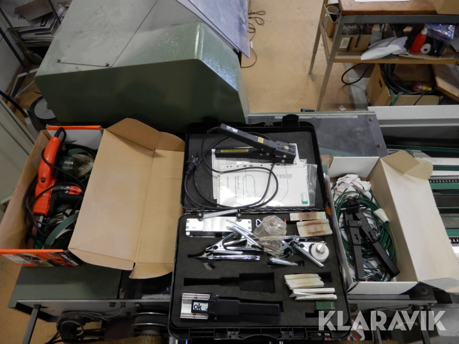 Reparationskit, maskinremmar, Plåtskåp