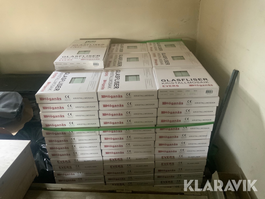 Kristallmosaik höganäs  47x47x4 mm. Totalt 63 m2