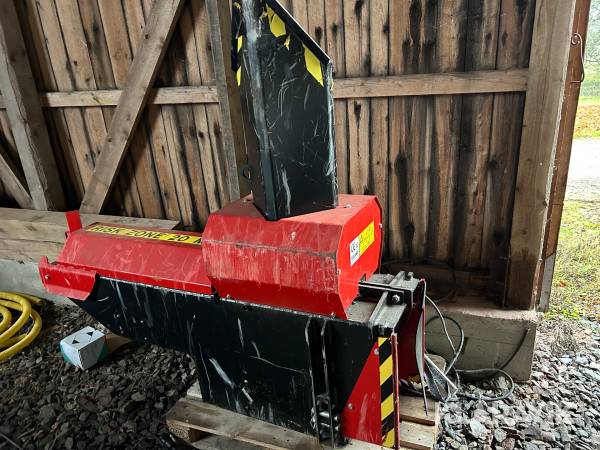 Vedprocessor till grävare S45 Igland Wp 3000