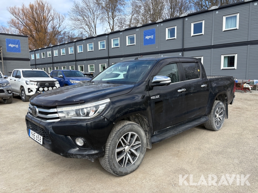 Pickup Toyota Hilux Dubbelhytt 2,4 AWD Automat