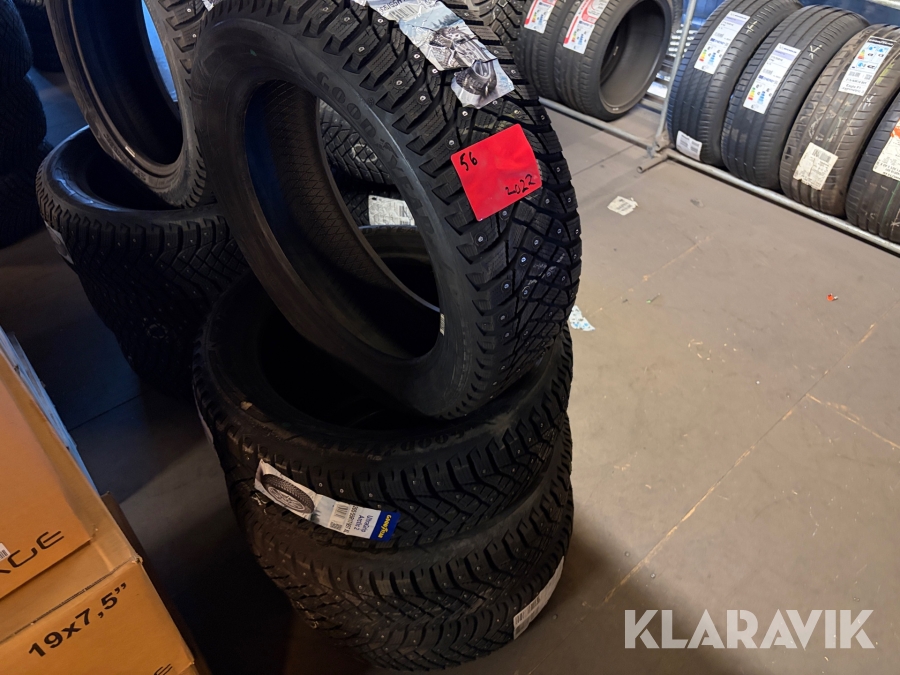 Vinterdäck Good Year Ultragrip arctic 2 4st