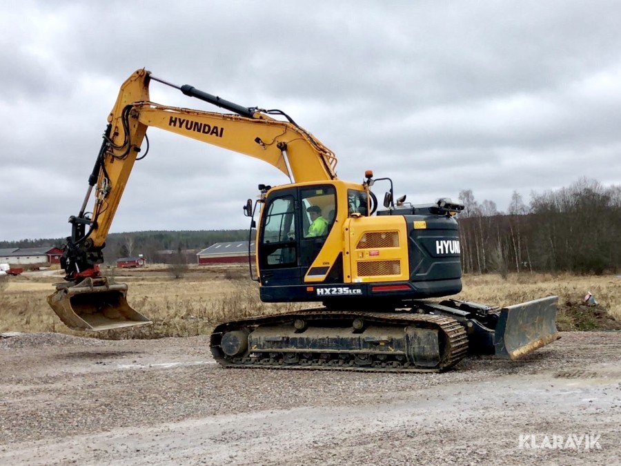 Bandgrävare Hyundai HX235LCR Dooser med Rototilt och skopa (2018)