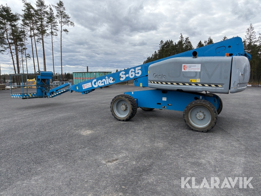 Bomlift Genie S-65