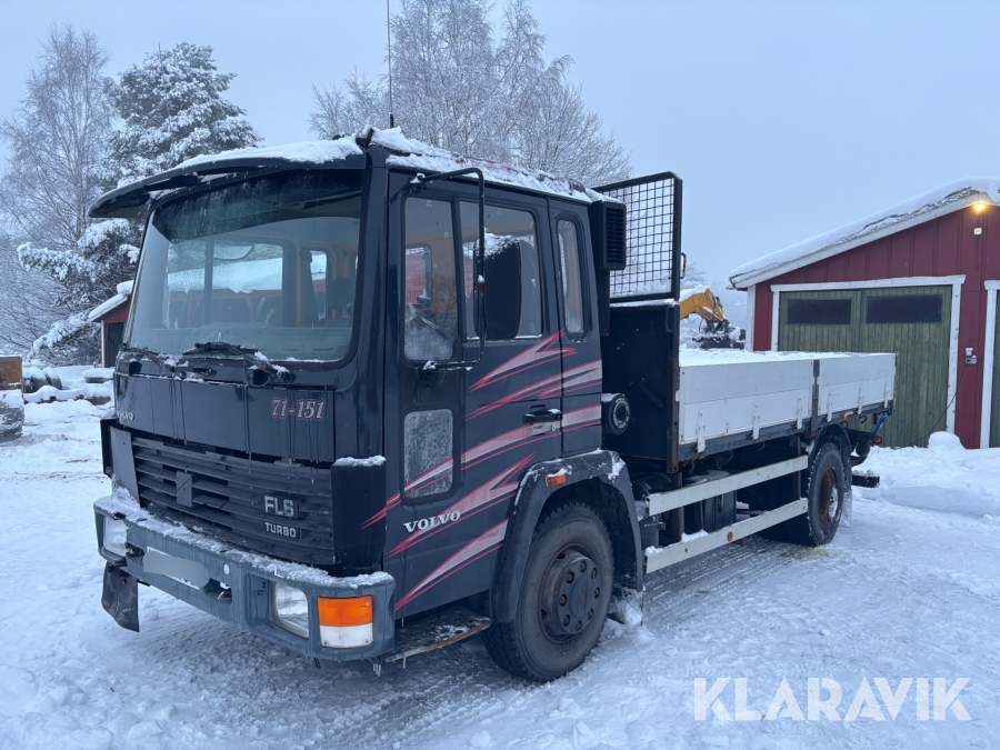 Flakbil Volvo FL611 4X2