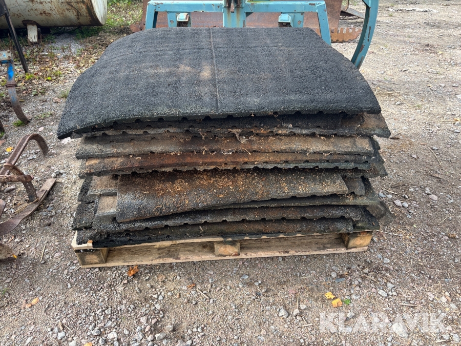 Gummimatta till stallgång