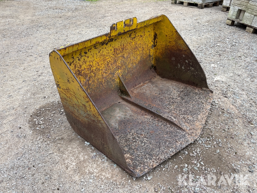 Skopa med Lilla BM-fäste