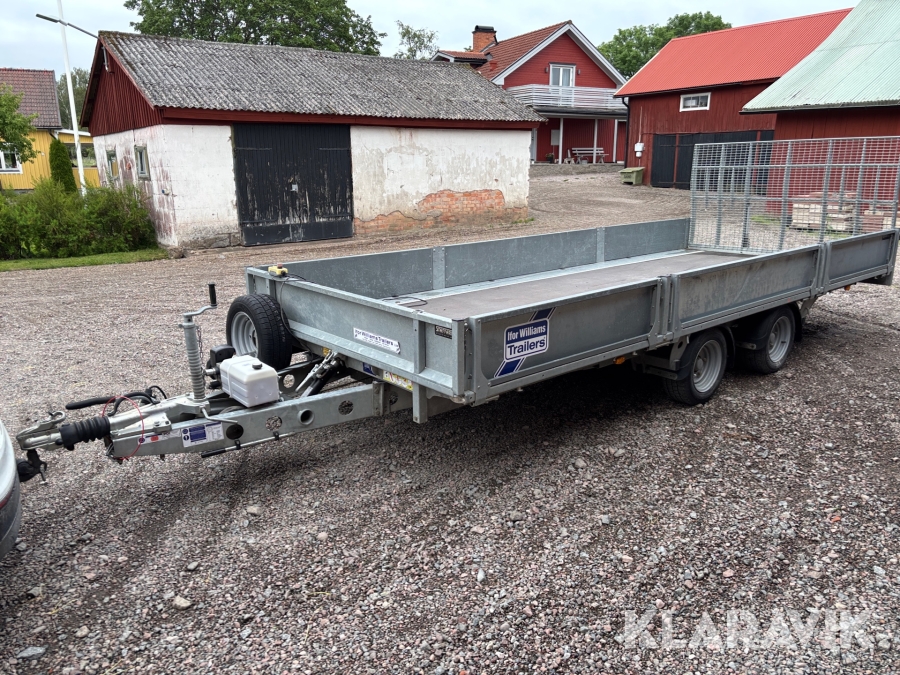 Personbilssläp Ifor Williams TB med elhydraulisk tipp
