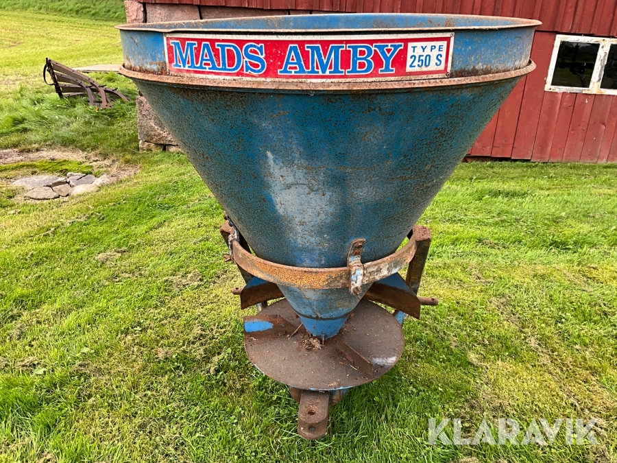 Konstgödselspridare Mads Amby 250S trepunkt