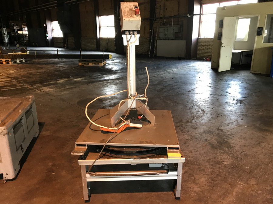 Svängbord med motordel