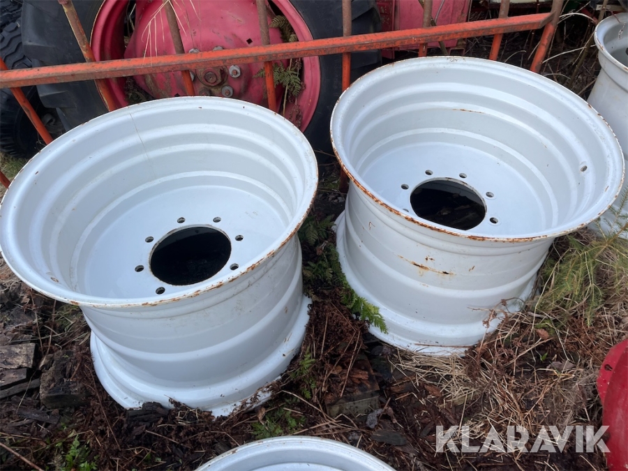 Fälgar till lantbruk 20 x 26 4st