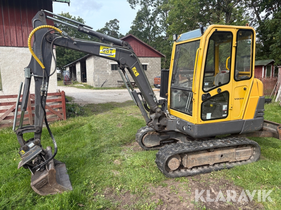 Grävmaskin Volvo 281 med redskap