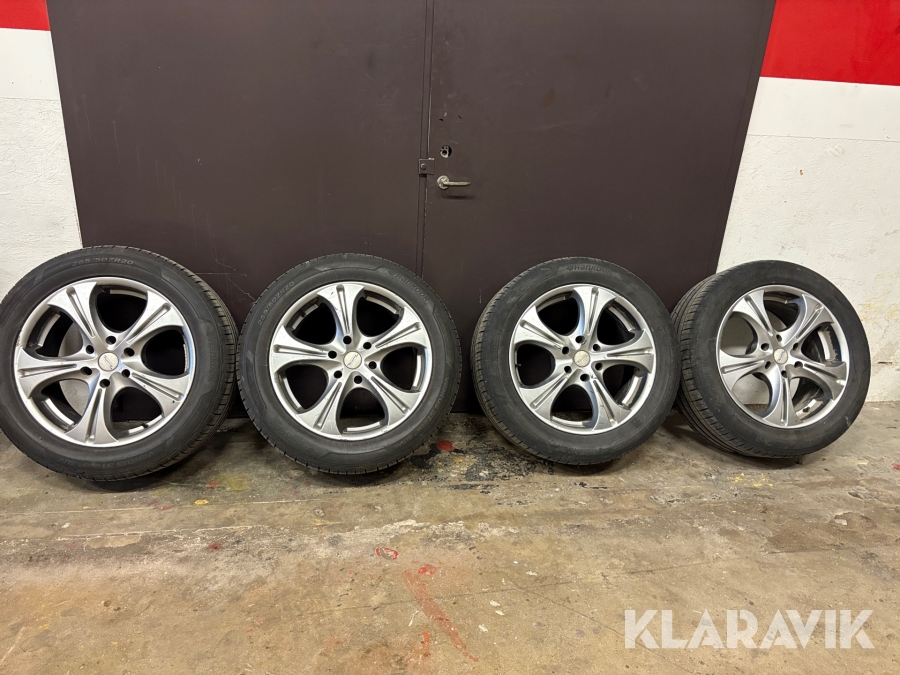 Däck på fälg Hankook 265/50ZR20