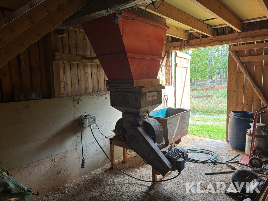 Spannmålskross Junkkari MK 2000 med ficka