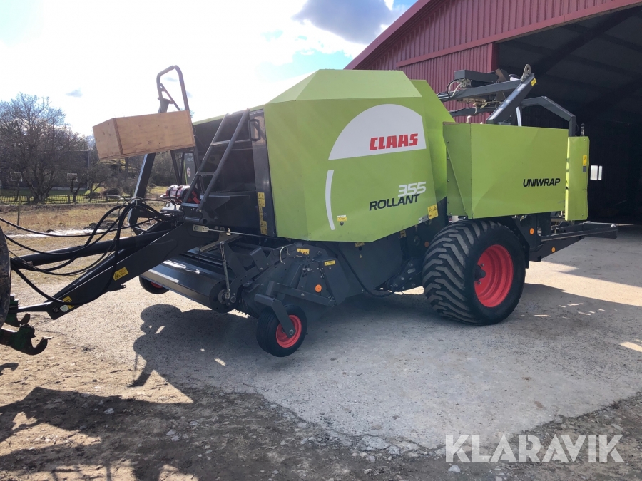 Rundbalspress Claas Rollant 355 med inplastare
