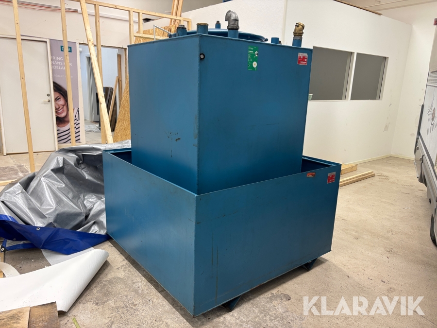 Tank Husqvarna tanken 1500 Liter med spilltråg