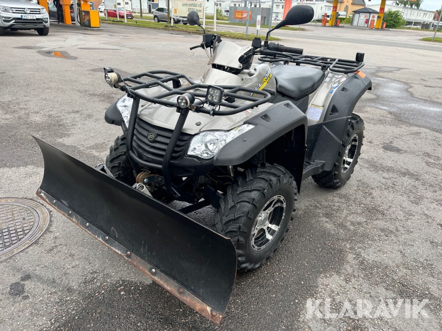 Fyrhjuling CFMOTO CF500-5 X5 med plogblad