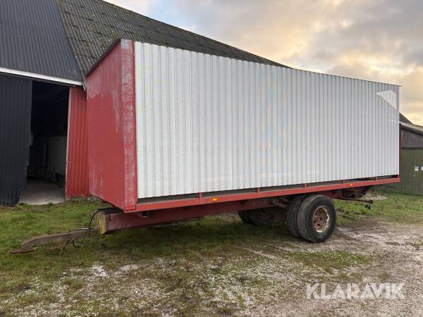 Ventilerad transportvagn med laxofäste & bakgavellyft