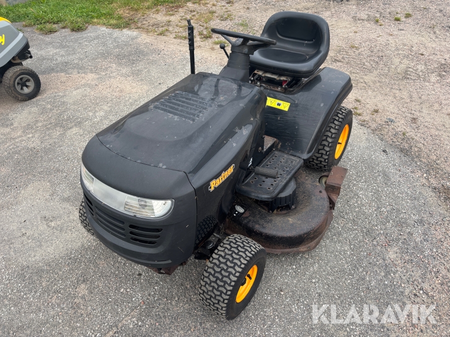 Åkgräsklippare Partner P12107