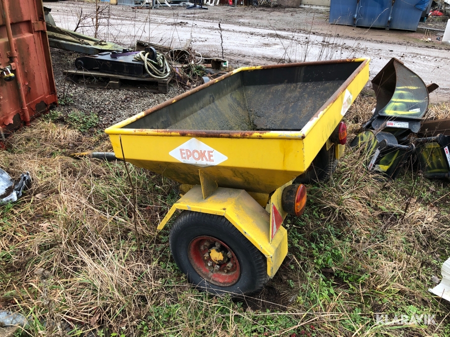 Sandspridare till traktor 