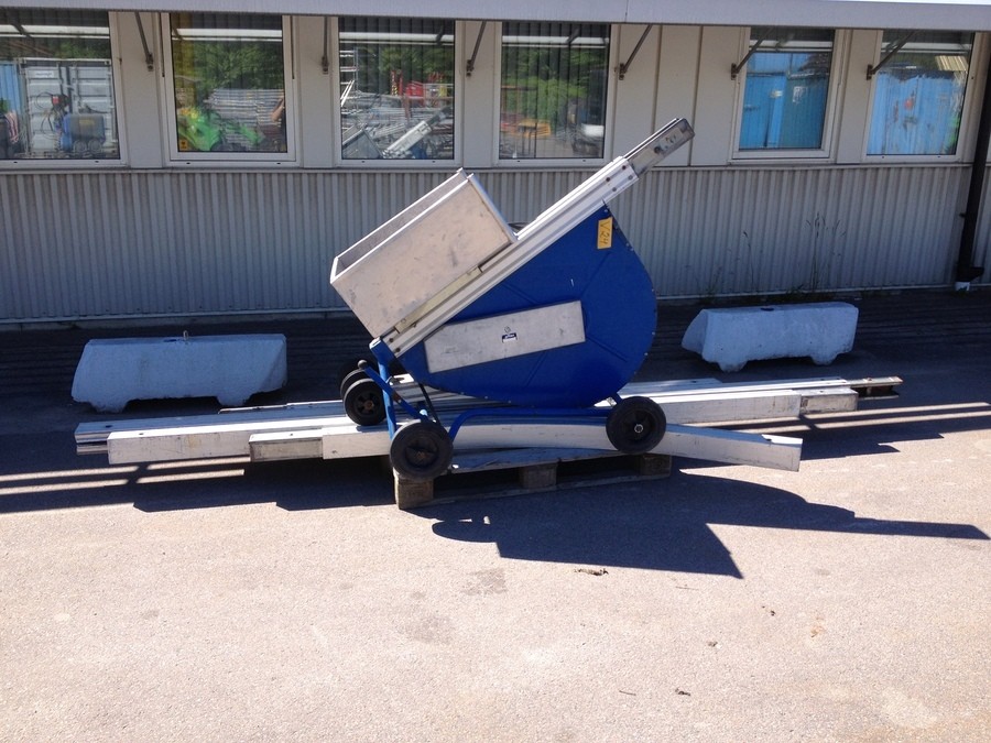 MATERIALTRANSPORTÖR