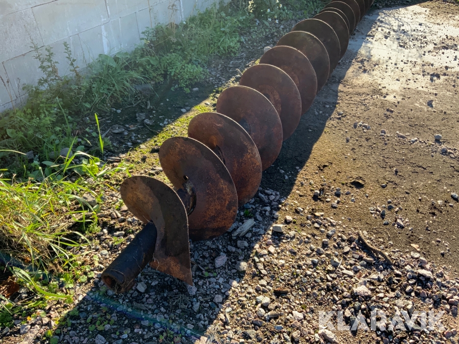 Gödselskruv till hillspridare