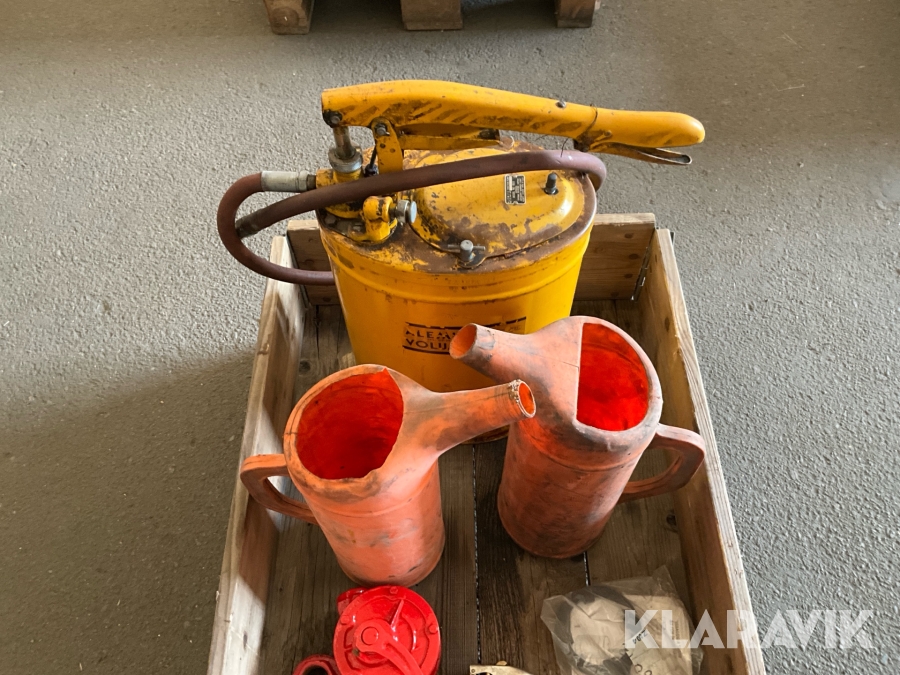 Oljepumpar och oljemått