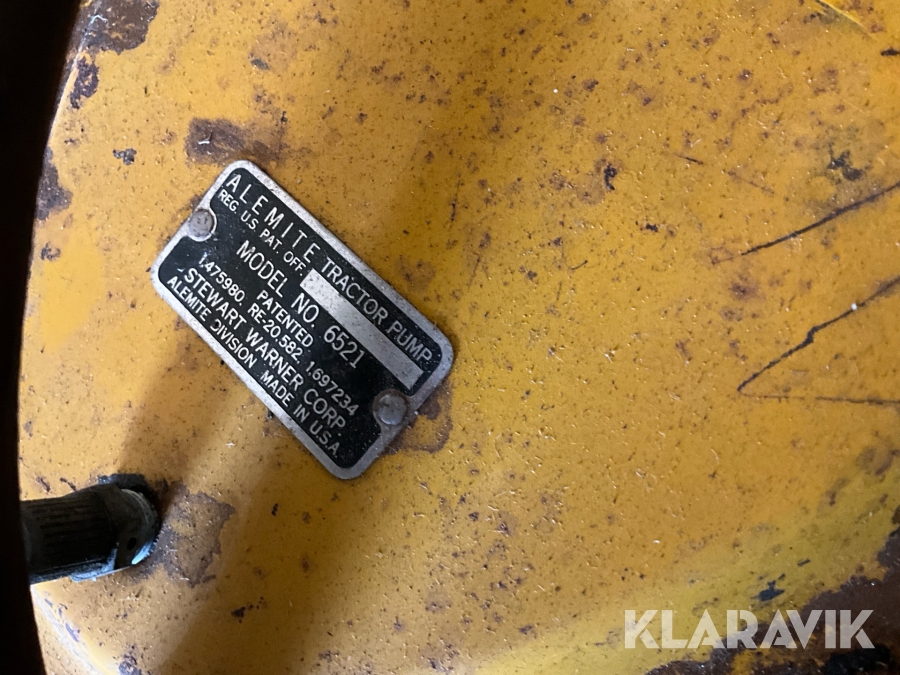 Oljepumpar och oljemått