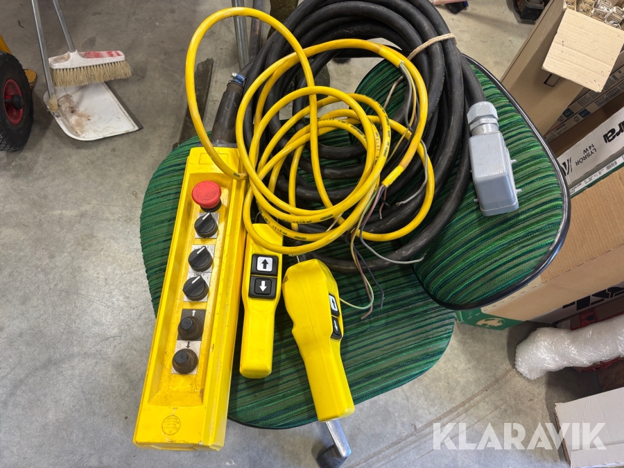 Manöverkontroll till travers