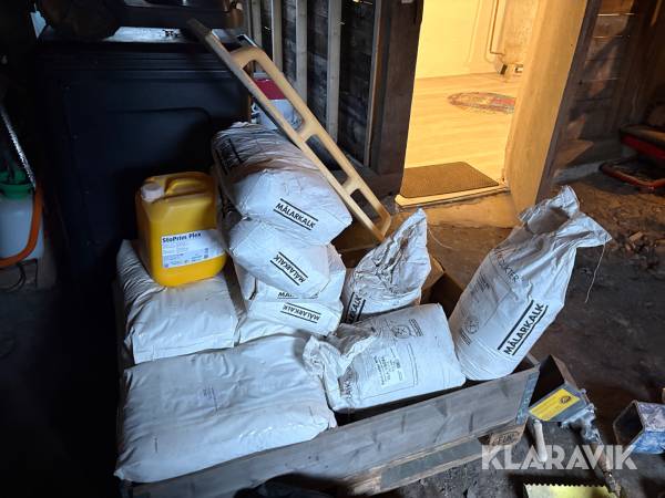 Målarkalk och spritputs med diverse tillbehör