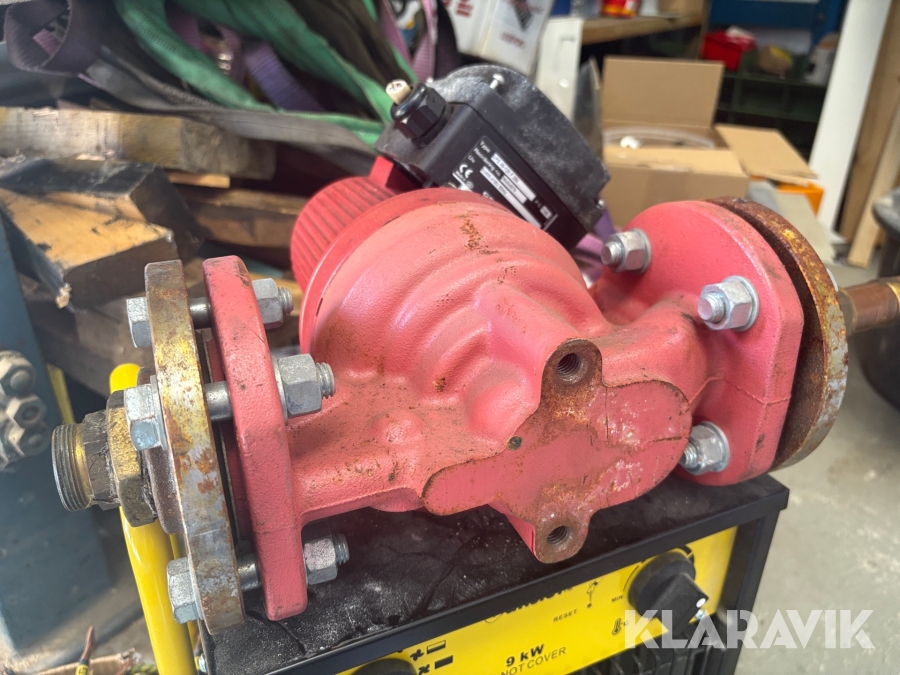 Cirkulationspump för varmvatten Grundfos UPS 40-120 F250