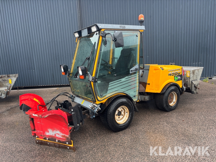 Redskapsbärare Belos Trans Pro 4560 med Vikplog och sandspridare