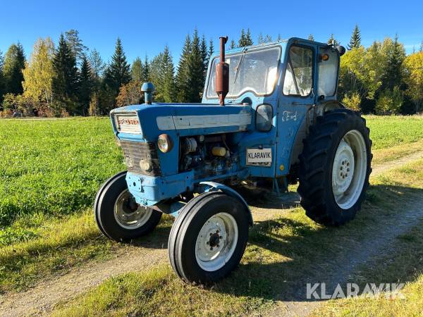 Traktor Ford Super Major 5000