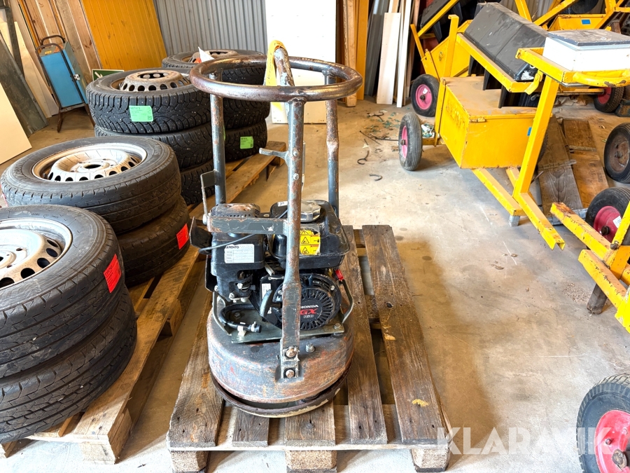 Markvibrator Husqvarna LX90