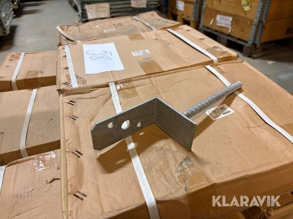 Stolpsko för ingjutning L-Form 90x60x130x4.0x16x200mm 180st