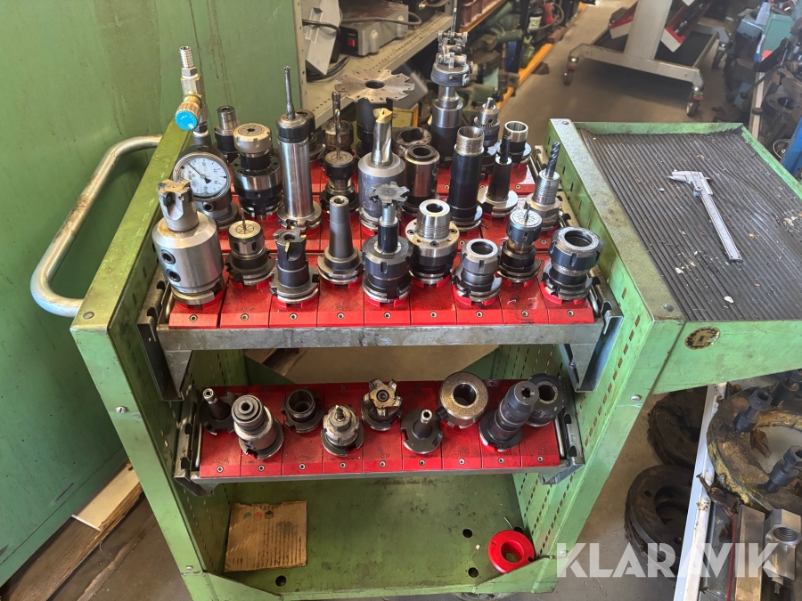 CNC -redskap och Verktygsvagn Bt40 chuckar