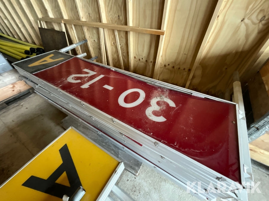 Skyltskåp med belysning  5st