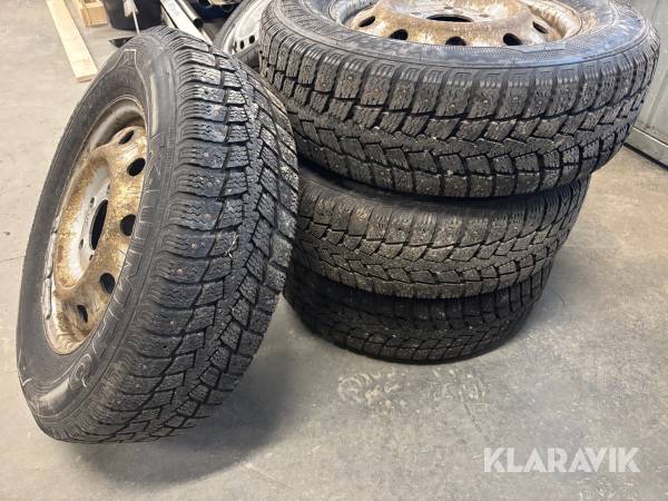 Dubbdäck på fälg Kumho Powergrip 225/65 r16c