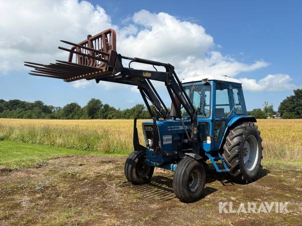 Traktor Ford 6600 med frontlastare