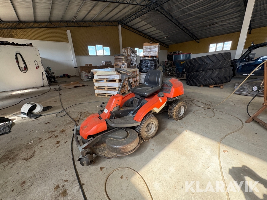 Gräsklippare Husqvarna R320 AWD