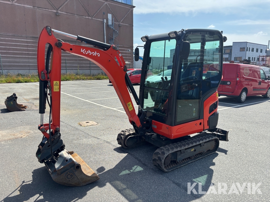 Grävmaskin Kubota KX019-4 med 3 skopor