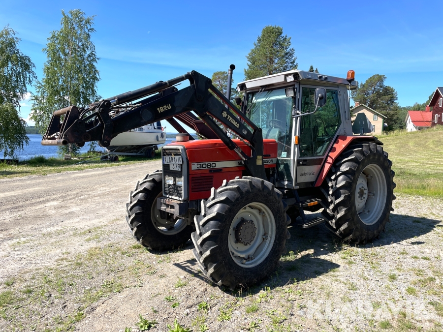 Traktor Massey Ferguson 3080 4WD