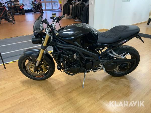 MC Triumph Speed Triple 1050