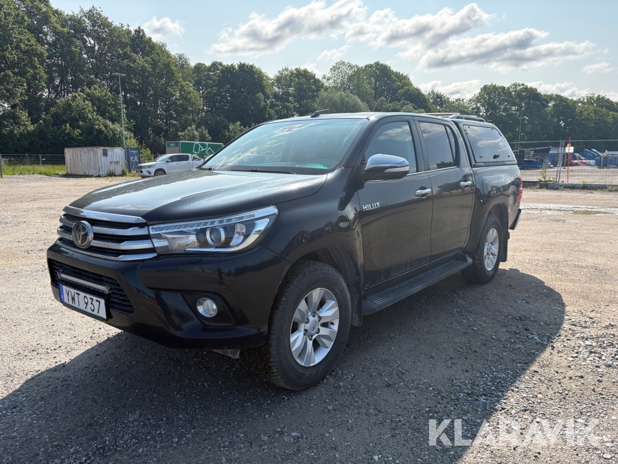 Pickup Toyota Hilux Dubbelhytt 2,4 AWD Automat