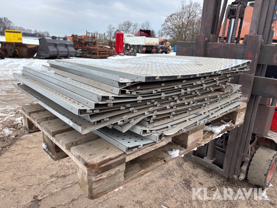 Verktygsplåt ca 25 st