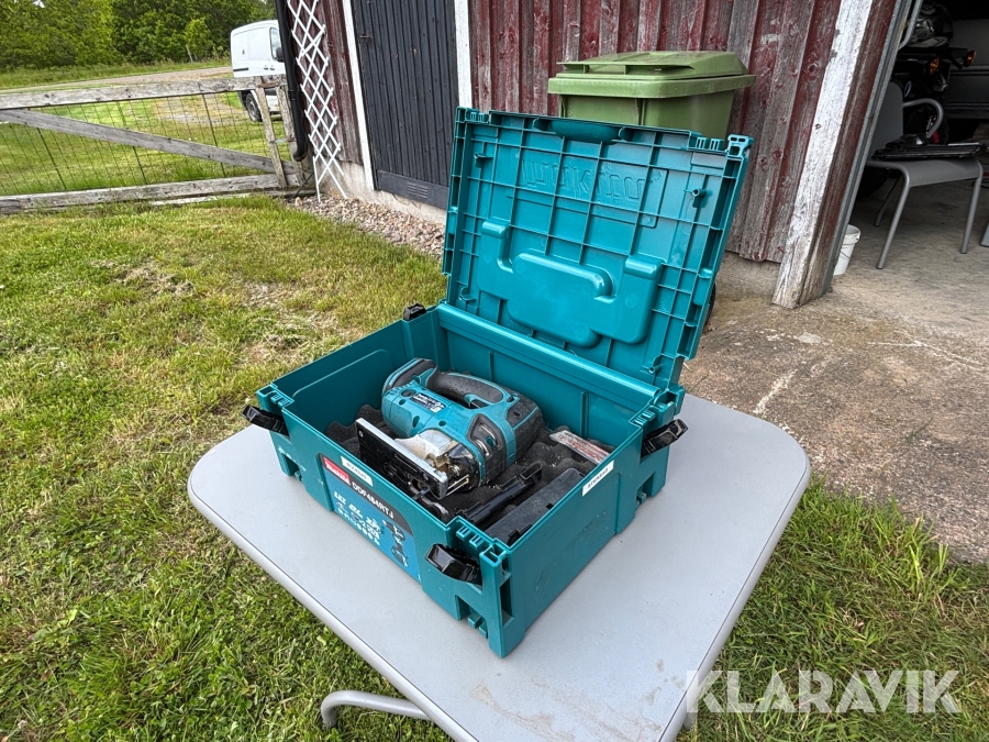 Sticksåg Makita DJV180