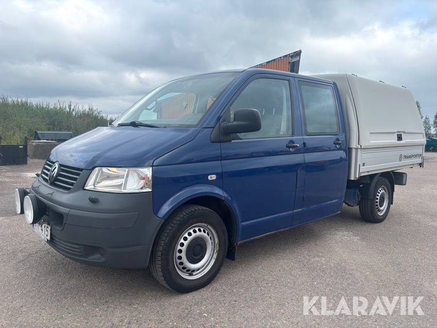 Pickup Volkswagen Transporter med skåp