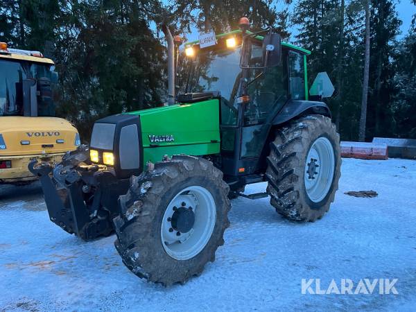 Traktor Valtra 900-4