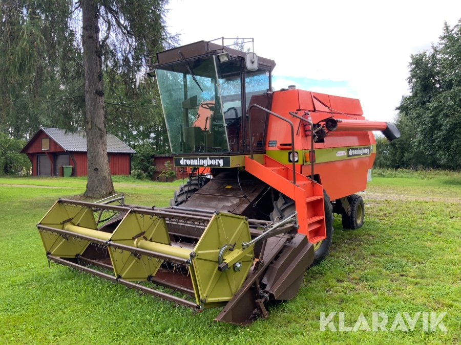Skördetröska Dronningborg D3000S hydrostatic